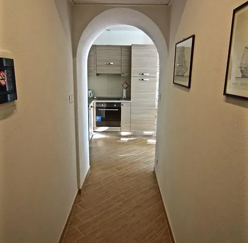 Apartamento Vacation 2 *